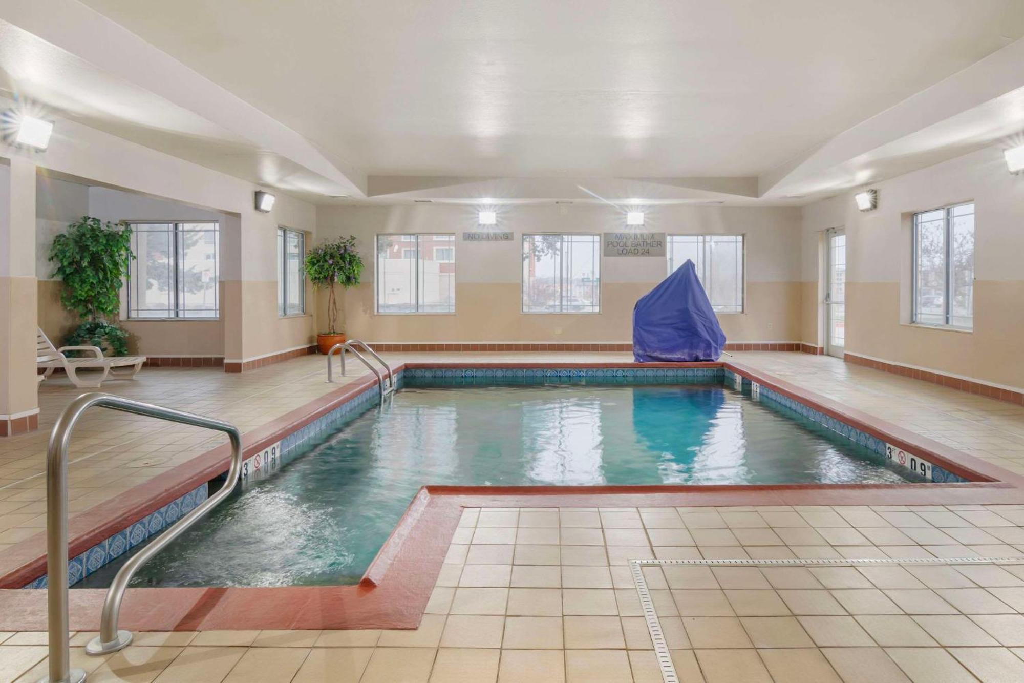 Country Inn & Suites By Radisson, Columbia, Mo Zewnętrze zdjęcie